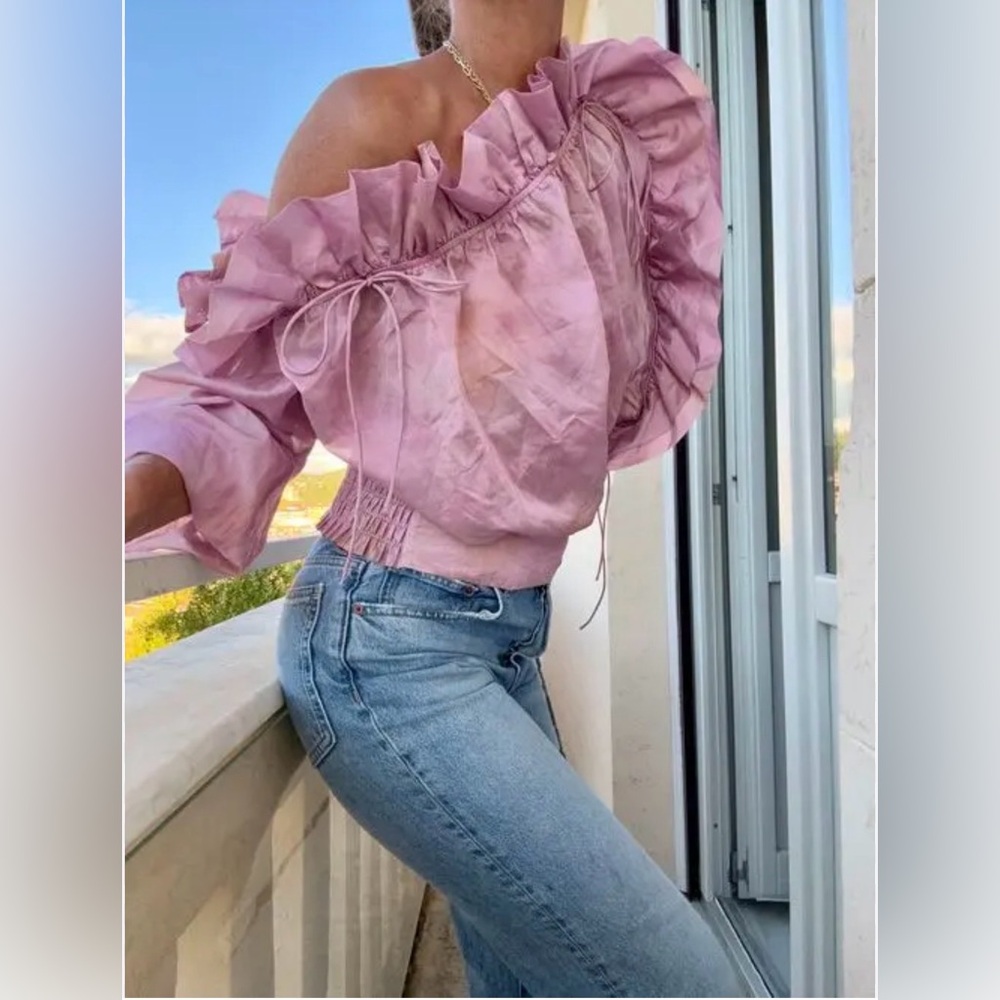 H&M Light Purple Ruffle Blouse